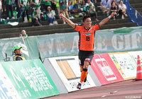 39分に高木 大輔(山口)が追加点をゲット!高木は2戦連発!【明治安田J2 第36節 山口vs岐阜】