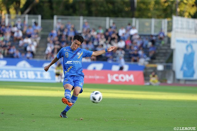 セットプレーから精度の高いボールを供給する平戸 太貴（町田）だが、この日得点には繋がらず【明治安田Ｊ２ 第36節 町田vs山形】