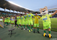 山形の反撃を1点に抑えた千葉が2-1で競り勝ち、連勝を飾った【明治安田Ｊ２ 第37節 千葉vs山形】