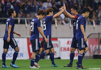 同点に追いつかれるも36分に大迫 勇也が勝ち越し点を奪取！「主将」吉田 麻也とハイタッチ！【国際親善試合 日本vsウルグアイ】