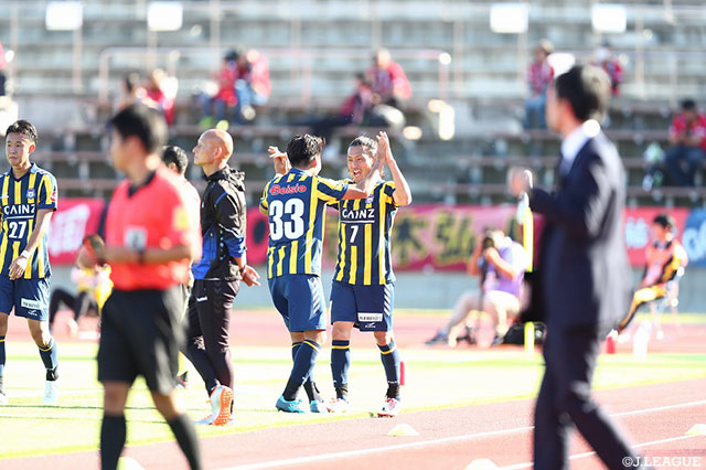 41分に高橋 駿太（群馬/#7）が先制点を奪取！高橋は2試合連続ゴール！【明治安田Ｊ３ 第28節 群馬vs福島】