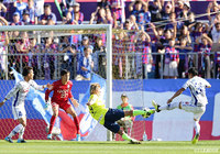 11分に同点弾、71分に逆転弾となるゴールを決めた大黒 将志(栃木)【明治安田J2 第38節 栃木vs甲府】