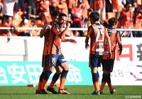 三上 陽輔がクロスに合わせ、ホームの長野が土壇場でリードを奪う！【明治安田Ｊ３ 第29節 長野vs琉球】