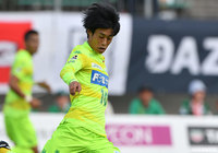 得点を奪いたい千葉は前節ゴールを決めている町田 也真人を62分に投入【明治安田J2 第39節 岐阜vs千葉】