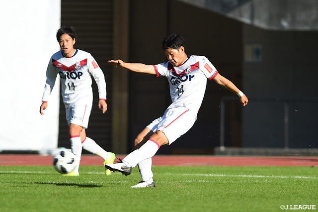 正確な左足で何度もチャンスを作った上田 康太（岡山）【明治安田Ｊ２ 第39節 熊本vs岡山】