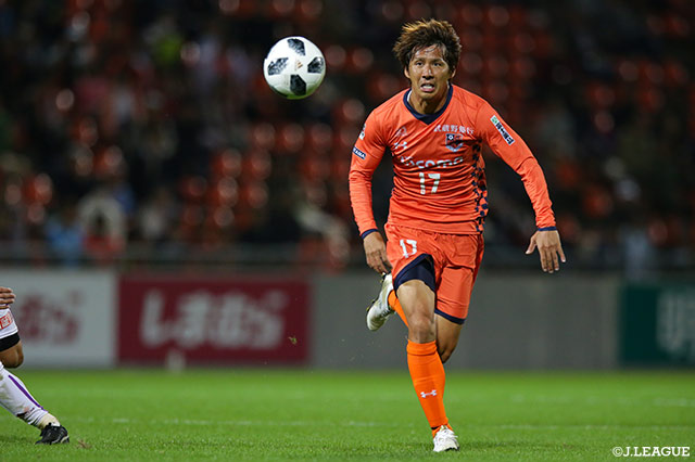 途中出場の横谷 繁（大宮）はこの試合でＪ２通算２００試合出場を達成【明治安田Ｊ２ 第39節 大宮vs京都】