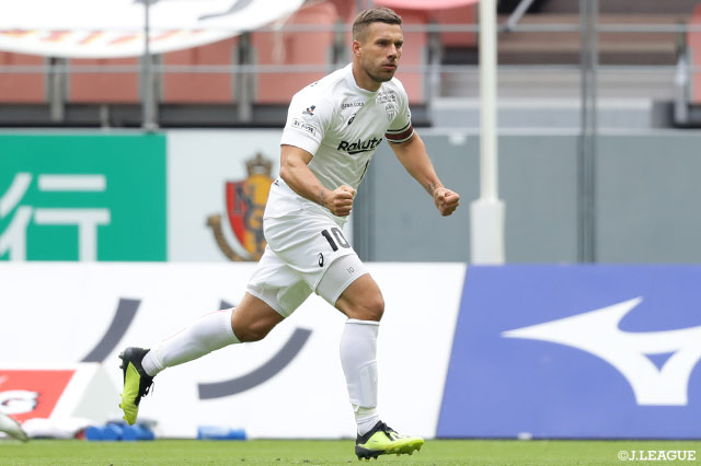 ポドルスキがDFを引き連れながらも強烈なシュートを叩き込み、神戸が再びリードを奪う！【明治安田Ｊ１ 第31節 名古屋vs神戸】