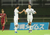 後半16分、裏に抜け出した山﨑 雅人（群馬/#50）が1点を返す！【明治安田Ｊ３ 第30節 琉球vs群馬】