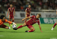 2点をリードする琉球は83分に播戸 竜二も投入し、攻勢を強める！【明治安田Ｊ３ 第30節 琉球vs群馬】