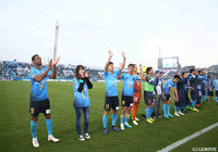 先制を許すも12分間で3ゴールを奪った横浜FCが逆転勝利！昇格争いを演じるライバルを相手に大きな勝点3を獲得【明治安田Ｊ２ 第40節 横浜FCvs大分】