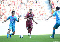 前節2ゴールを奪い、勝ち点3をもたらしたポドルスキ（神戸）。今節も得点を奪えるか【明治安田Ｊ１ 第32節 神戸vs鳥栖】