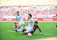 後半44分、知念 慶（川崎Ｆ）が相手のバックパスを追い、最後は相手GKの足が引っ掛かりPKを獲得！【明治安田Ｊ１ 第32節 Ｃ大阪vs川崎Ｆ】