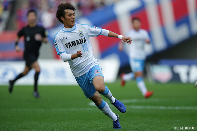 得点が欲しい磐田は前節決勝弾の小川 航基を56分に投入！【明治安田Ｊ１ 第32節 FC東京vs磐田】