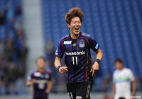 ファン ウィジョの6試合連続ゴールでホームのＧ大阪が先制！【明治安田Ｊ１ 第32節 Ｇ大阪vs湘南】