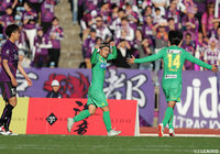 前半35分、船山 貴之（千葉/#11）が先制点をゲット！今シーズンの得点を19に伸ばした【明治安田Ｊ２ 第41節 京都vs千葉】