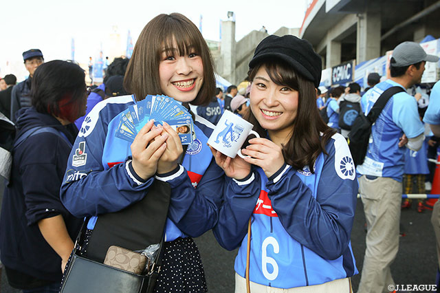 ユニフォームを着てホーム最終戦を応援するぞ！【明治安田Ｊ２ 第41節 水戸vs岐阜】