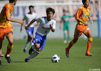 ここまで6ゴールを記録し、チームを牽引してきた本田 修也(新潟)だが不発に終わった【Jユースカップ 準決勝 清水vs新潟】