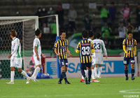 同点で迎えた38分、風間 宏希(群馬/#8)が勝ち越しとなるゴールを奪う!風間は2試合連続得点【明治安田J3 第31節 群馬vs鳥取】