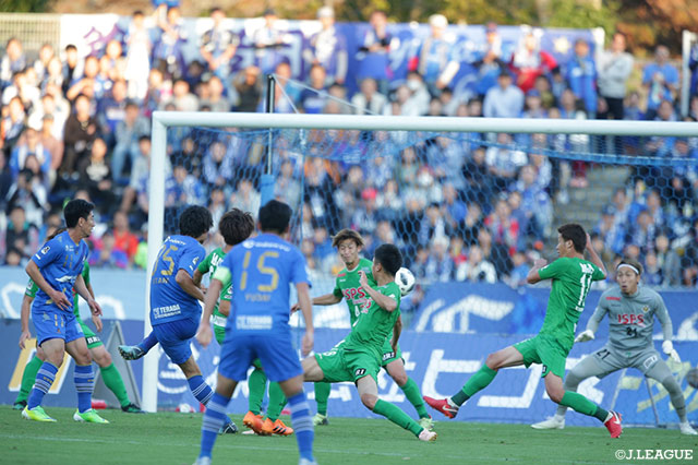 優勝の可能性を残す町田は大谷 尚輝の意地の一発で試合を振り出しに戻す【明治安田Ｊ２ 第42節 町田vs東京Ｖ】