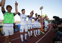 1-0で甲府を下した横浜FC。3位となり参入プレーオフ2回戦からの登場となった【明治安田Ｊ２ 第42節 甲府vs横浜FC】