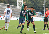 後半途中出場の小林 智光(鳥取/#19)が決勝点を挙げた【明治安田J3 第32節 鳥取vs長野】