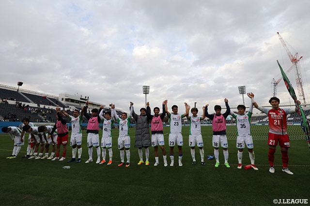 明治安田Ｊ３ 第33節 YS横浜vs鳥取