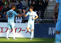 後半17分の三田 啓貴(#7)のゴールで神戸がリードを2点に広げる!【明治安田J1 第33節 清水vs神戸】