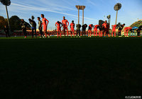 セットプレーから奪われた1点を取り返せず敗れた大宮。1年でのJ1復帰は叶わなかった【J1参入プレーオフ 1回戦 大宮vs東京V】