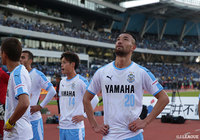 1-2で敗れた磐田は16位となり、Ｊ１参入プレーオフに回ることになった【明治安田Ｊ１ 第34節 川崎Ｆvs磐田】