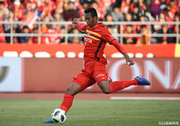 この日2得点を挙げ、チームを救ったジョー(#7)。24得点を挙げ、2018年J1リーグ得点王に輝いた!【明治安田J1 第34節 名古屋vs湘南】