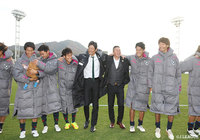 逆転勝利で3連勝を飾った鳥取は順位を一つ上げて3位で全日程を終了した【明治安田Ｊ３ 第34節 鳥取vs藤枝】