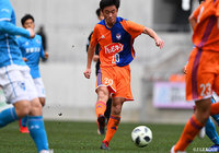 高橋 真広のシュートは相手選手に当たってコースが変わりゴールに吸い込まれる。新潟U-18がラッキーな形で先制点をゲット【JINYC GS 第1節 新潟U-18vs浦項】