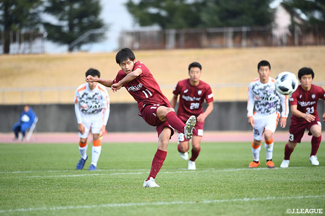 PKのチャンスに泉 柊椰が落ち着いて決め、神戸Ｕ－１８がリードを奪う【JINYC GS 第2節 清水ユースvs神戸Ｕ－１８】