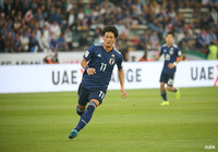 前線からプレスをかける北川 航也(清水)【AFC アジアカップ UAE 2019 GS第2節 オマーンvs日本】