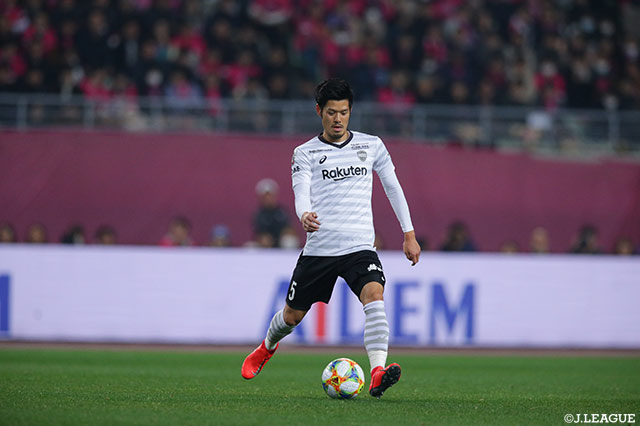 今季Ｃ大阪より加入した山口 蛍（神戸）。豊富な運動量を武器に攻守をカバーし、安定感をもたらした【明治安田Ｊ１ 第1節 Ｃ大阪vs神戸】