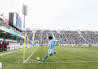 40歳になった中村　俊輔だが、代名詞であるプレースキックは今季も相手の脅威に。【明治安田Ｊ１第1節磐田vs松本】