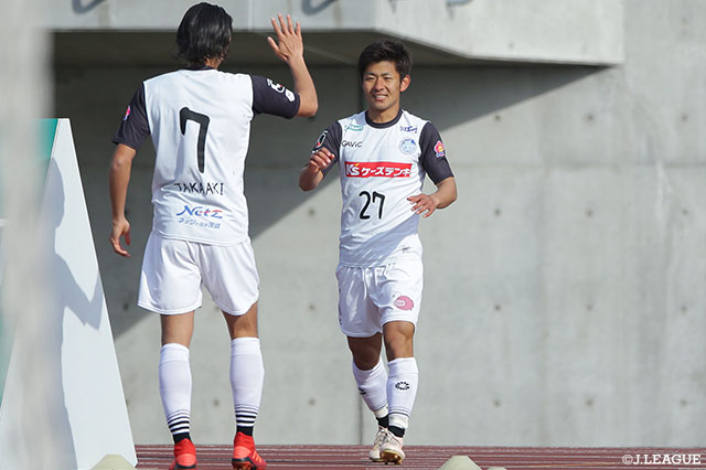 岸田からのクロスに茂木 駿佑がダイレクトで合わせ、アウェイの水戸が先制に成功！【明治安田Ｊ２ 第1節 岡山vs水戸】