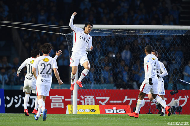 同点ゴールを決めた伊藤 翔（鹿島/#15）がジャンピングガッツポーズ！公式戦3戦連発と好調を維持する【明治安田Ｊ１ 第2節 川崎Ｆvs鹿島】