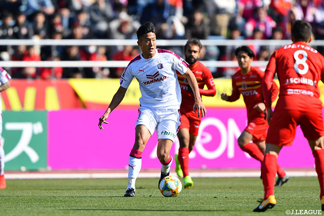 加入後初となるスタメン出場を果たした都倉 賢（Ｃ大阪）。前線でタメを作り、攻撃にリズムをもたらす【明治安田Ｊ１ 第2節 名古屋vsＣ大阪】