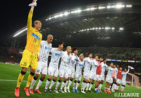 札幌は前半に決めた2点を守り抜き、アウェイの地で初勝利を収めた【明治安田J1 第2節 浦和vs札幌】