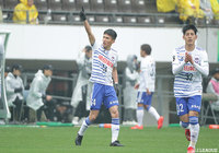 強烈なミドルシュートを突き刺し、先制点をもたらした田中 達也（新潟/#14）【明治安田Ｊ２ 第2節 千葉vs新潟】