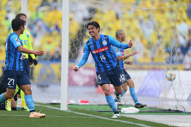 大宮から期限付き移籍で加入している清水 慎太郎（水戸）が先制点をもたらし、この表情！【明治安田Ｊ２ 第2節 水戸vs栃木】