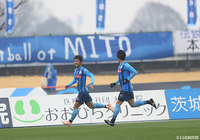 開幕戦で決勝点を決めた茂木 駿佑(水戸/左)が、リードを2点に広げるゴールを奪う!【明治安田J2 第2節 水戸vs栃木】