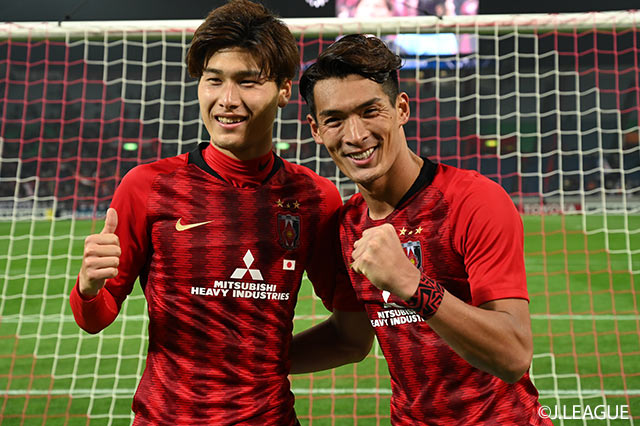 2年ぶりに出場した浦和はホームで3-0の快勝で幸先の良いスタートを切った！得点を決めた2人は満面の笑みでカメラにポーズをした【ACL GS MD1 浦和vsブリーラム】