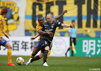 アンドレス イニエスタ(神戸)は持ち前のテクニックを随所にみせ、神戸の攻撃を牽引した【明治安田J1 第3節 仙台vs神戸】