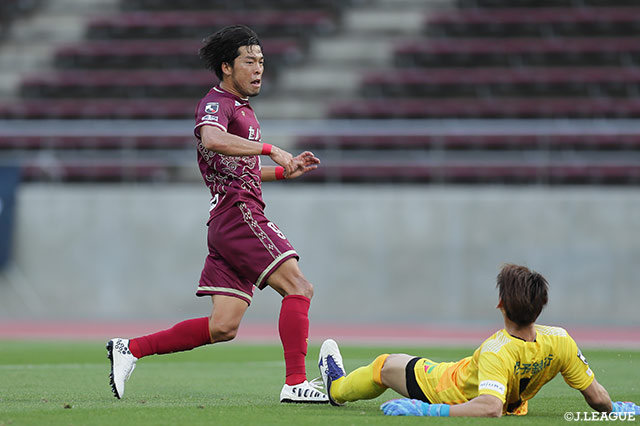 好調・鈴木 孝司（琉球）の3試合連続弾となるゴールで琉球が点差を2点に広げる【明治安田Ｊ２ 第3節 琉球vs愛媛】