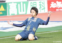 加藤 潤也(群馬)は86分、AT+1分と試合終盤に2点を決め、チームの勝利に貢献した【明治安田J3 第2節 群馬vs相模原】