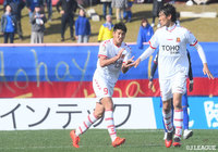 この日チーム2点目となる勝ち越し弾を決めた武 颯(福島/#9)は声を張り上げながらチームを鼓舞し続けた【明治安田J3 第2節 富山vs福島】