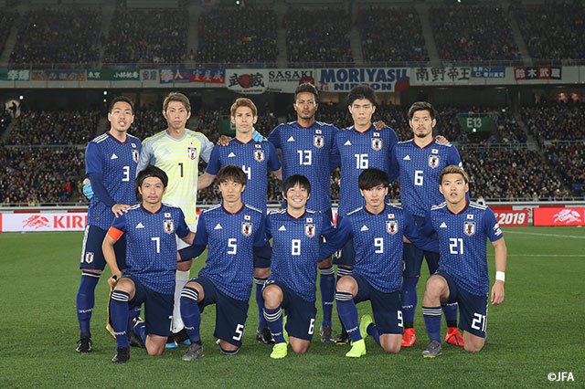 日本のスターティングメンバー。Ｊリーグからは初選出の鈴木 武蔵（札幌/#13）ら5名が名を連ねた【国際親善試合 日本vsコロンビア】