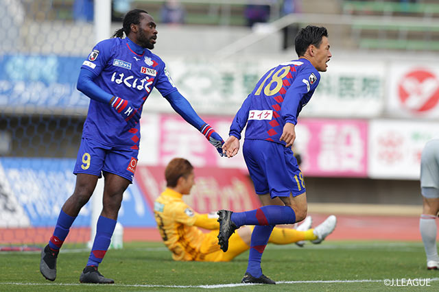 佐藤 洸一（甲府/#18）が、古巣相手に土壇場の同点ゴールを奪う！【明治安田Ｊ２ 第5節 甲府vs金沢】